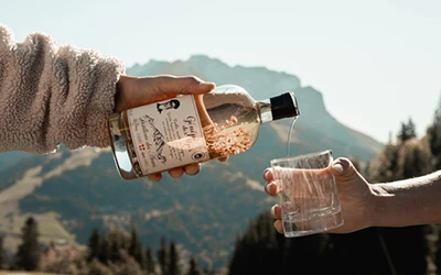 Image for La Distillerie des Aravis élabore une nouvelle liqueur de verveine