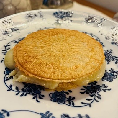 Image for Le Bricelet fait croustiller le traditionnel sandwich à la raclette