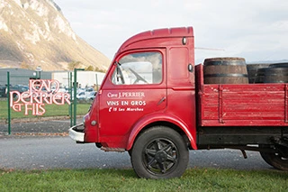 Image for Jean PERRIER et Fils dévoile sa cuvée « Hommage »